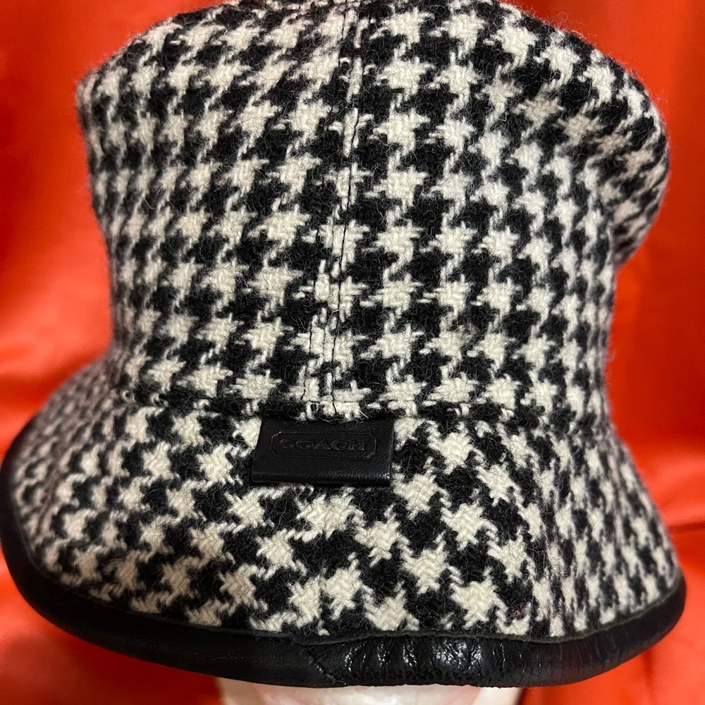 Coach hat used